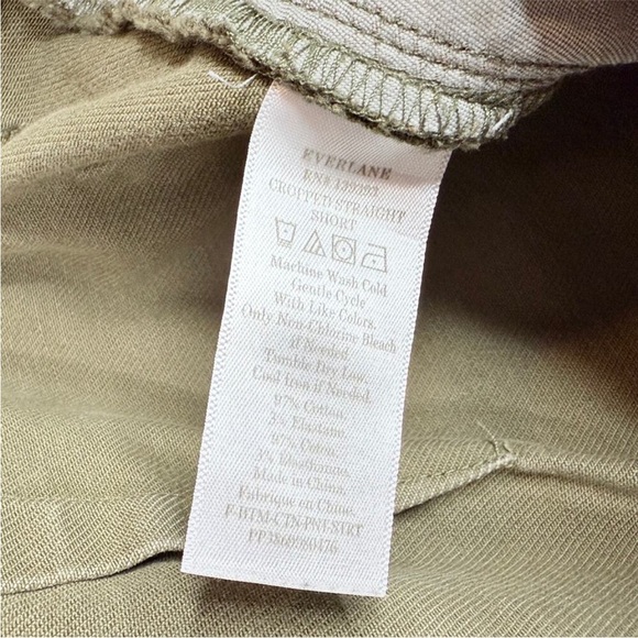 Everlane Olive Green Cropped Straight Short Pants 4 - Picture 3 of 6